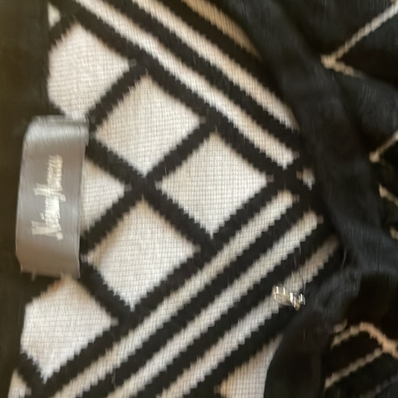 Neiman Marcus 2 piece sweater business casual stretchy - Picture 6 of 10